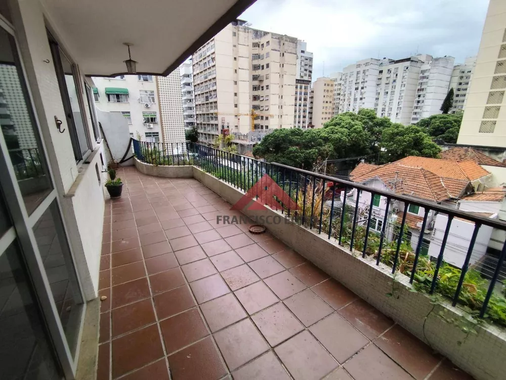 Apartamento, 3 quartos, 121 m² - Foto 1