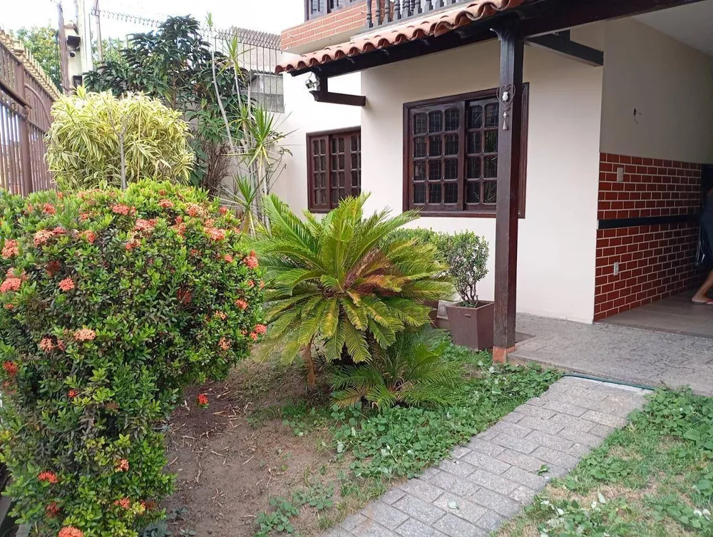 Casa, 5 quartos, 294 m² - Foto 3