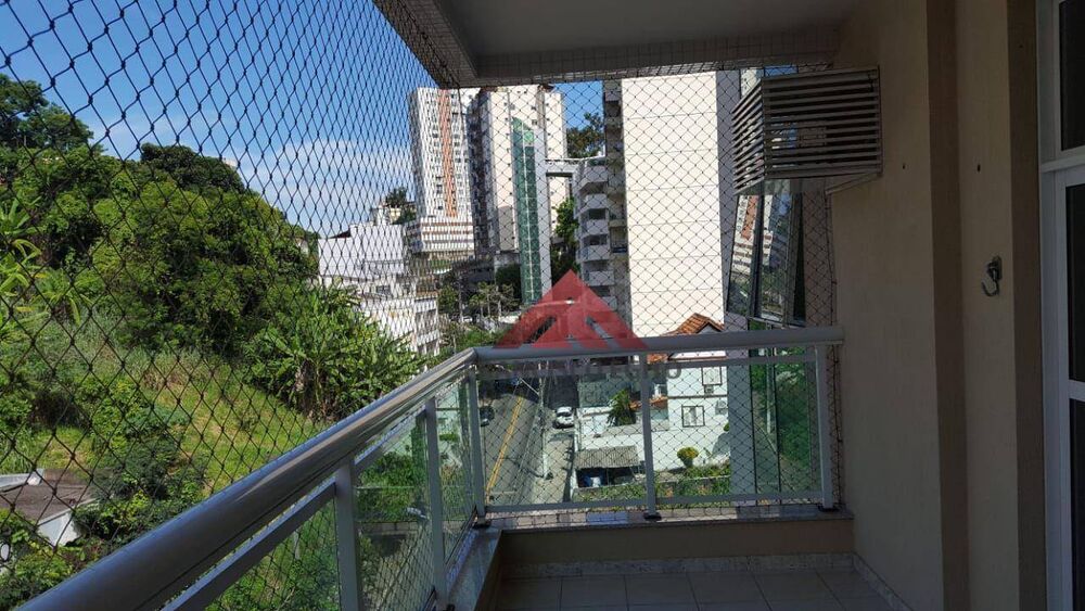 Apartamento à venda com 2 quartos, 82m² - Foto 2