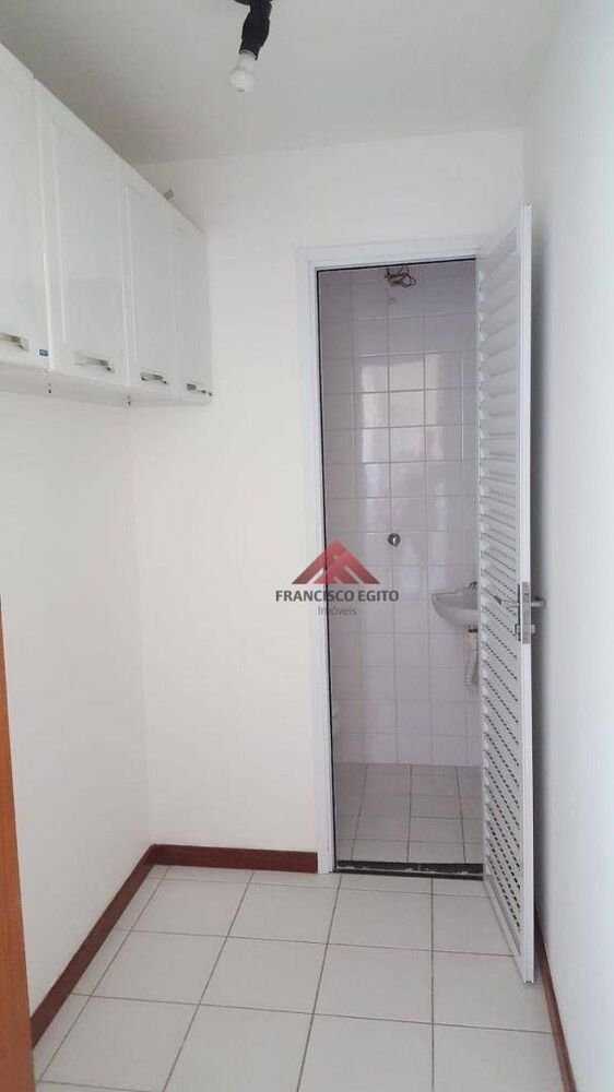 Apartamento à venda com 2 quartos, 82m² - Foto 4
