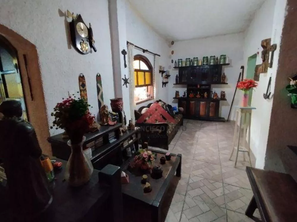 Casa, 5 quartos, 255 m² - Foto 2