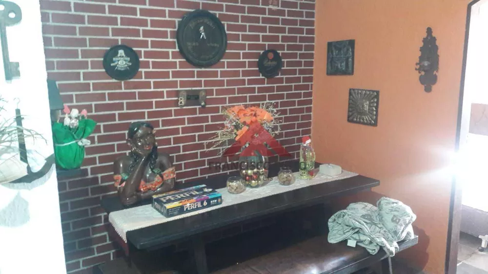 Casa, 5 quartos, 255 m² - Foto 4