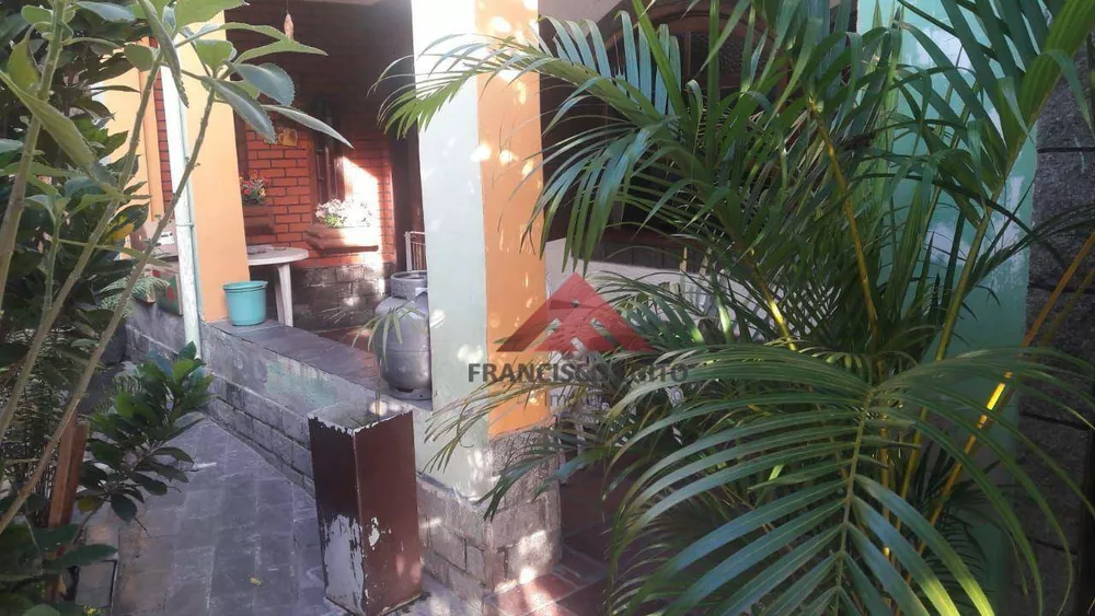 Casa, 5 quartos, 255 m² - Foto 21