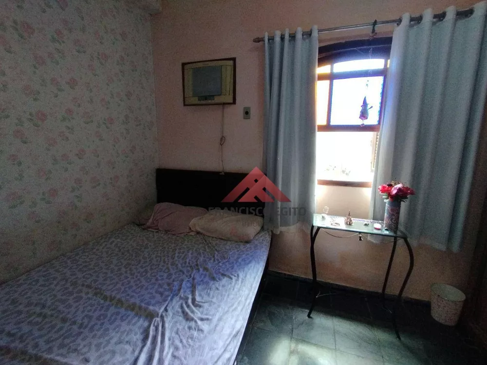 Casa, 5 quartos, 255 m² - Foto 14