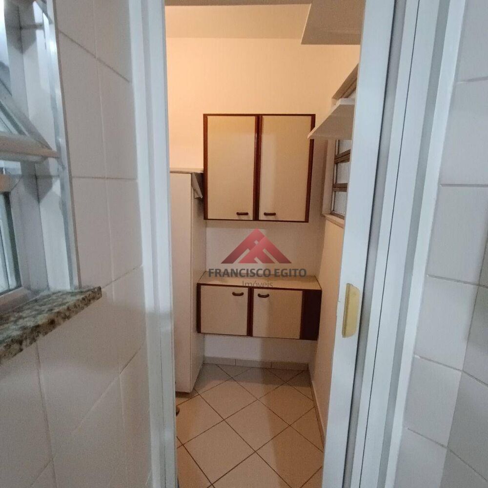 Apartamento para alugar com 3 quartos, 140m² - Foto 3