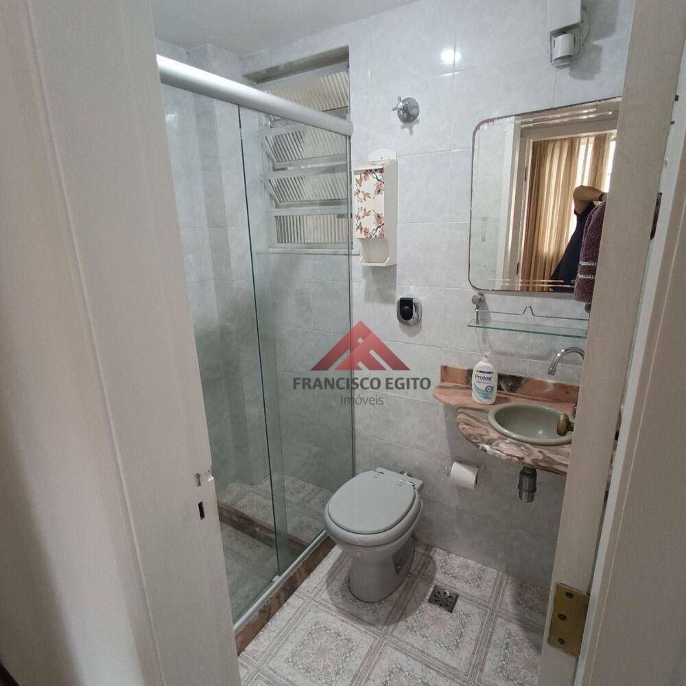Apartamento para alugar com 3 quartos, 140m² - Foto 2