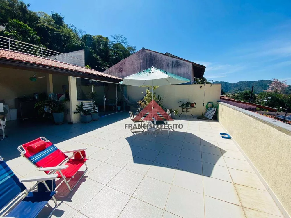 Casa, 4 quartos, 217 m² - Foto 9