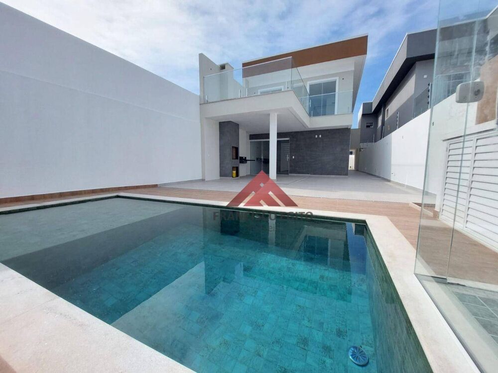 Casa à venda com 4 quartos, 214m² - Foto 1