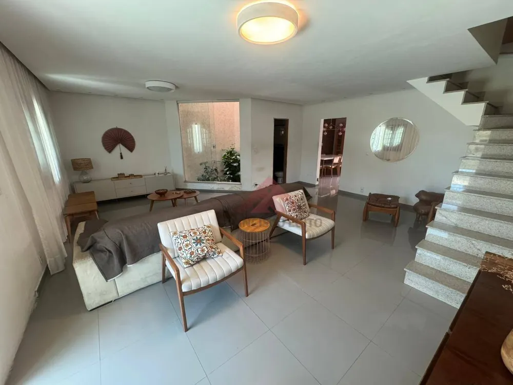 Casa, 5 quartos, 350 m² - Foto 1