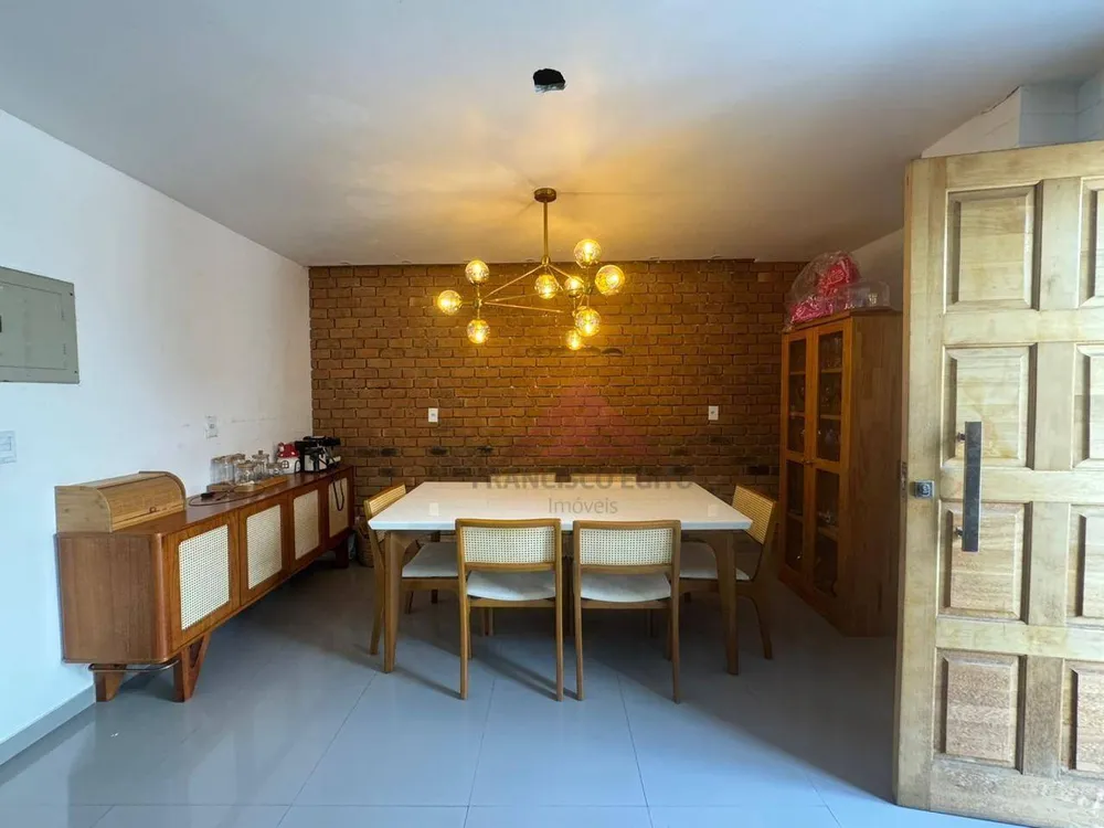 Casa, 5 quartos, 350 m² - Foto 2