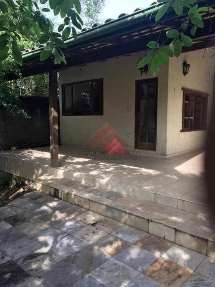Casa, 3 quartos, 1023 m² - Foto 1