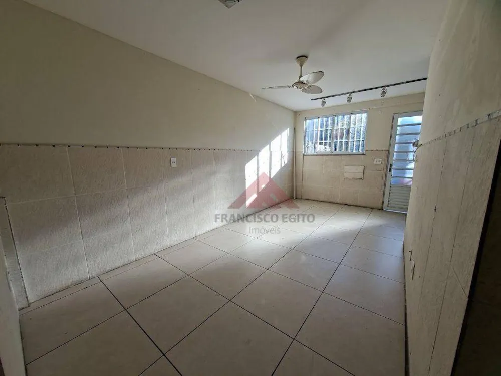 Casa, 3 quartos, 300 m² - Foto 2