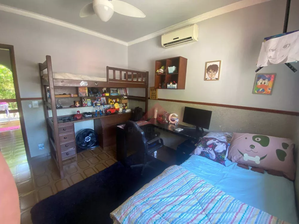 Casa, 3 quartos, 250 m² - Foto 13