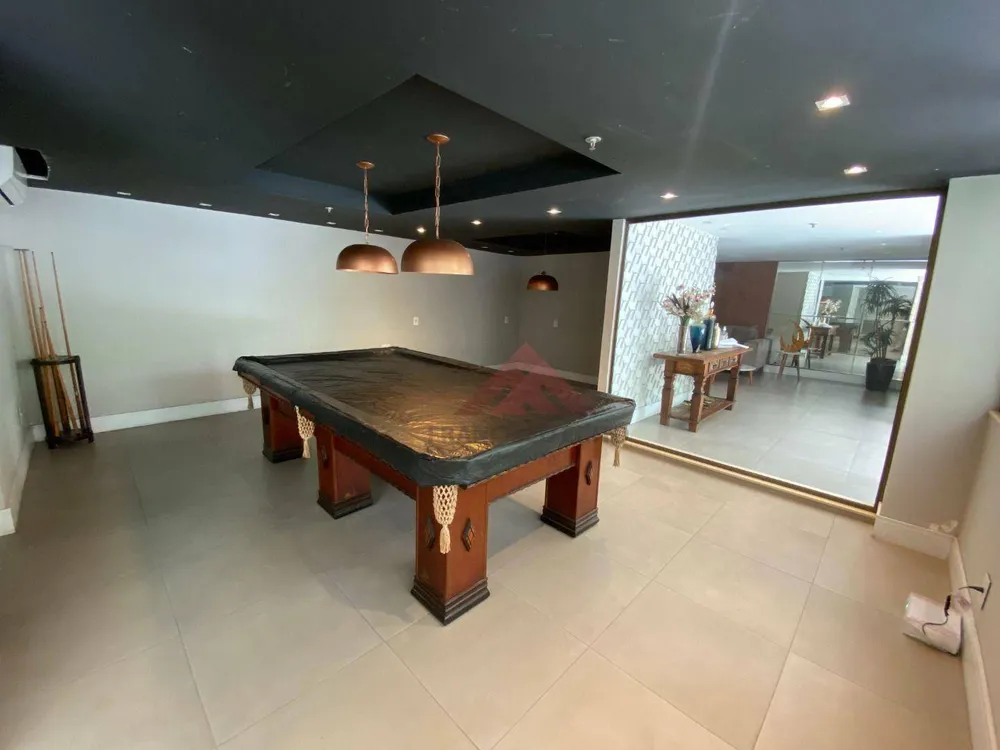 Cobertura, 3 quartos, 220 m² - Foto 1