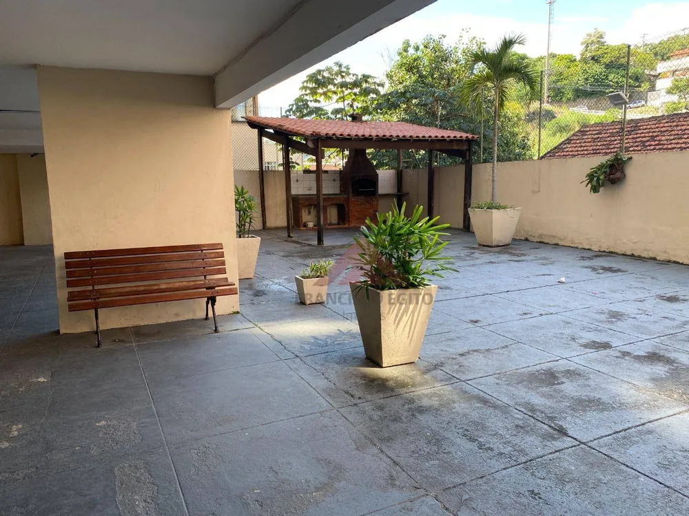Cobertura, 3 quartos, 220 m² - Foto 2