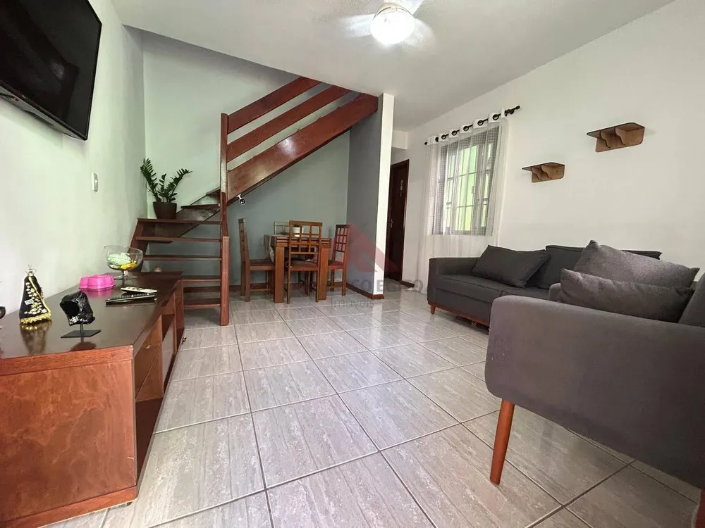 Casa, 2 quartos, 94 m² - Foto 1