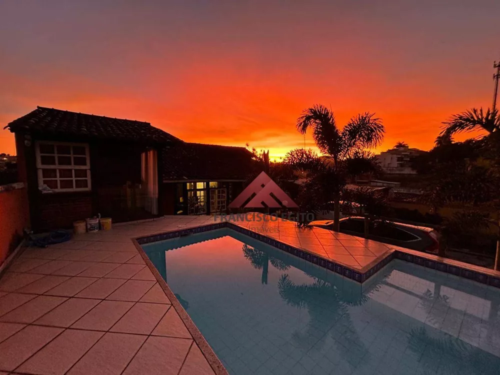 Casa, 3 quartos, 350 m² - Foto 1