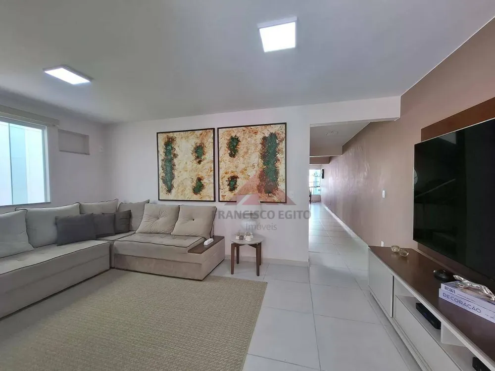Casa, 7 quartos, 295 m² - Foto 2