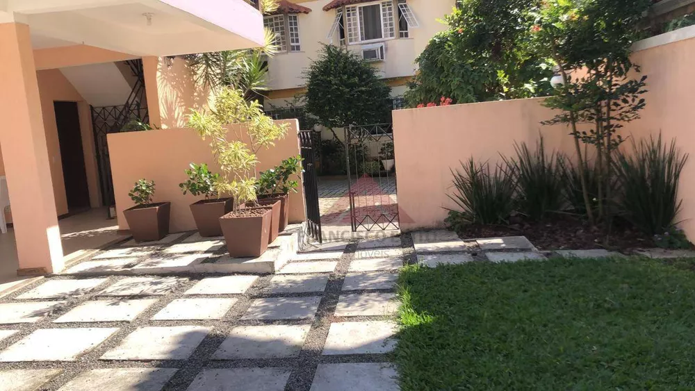 Casa de Condomínio, 5 quartos - Foto 1