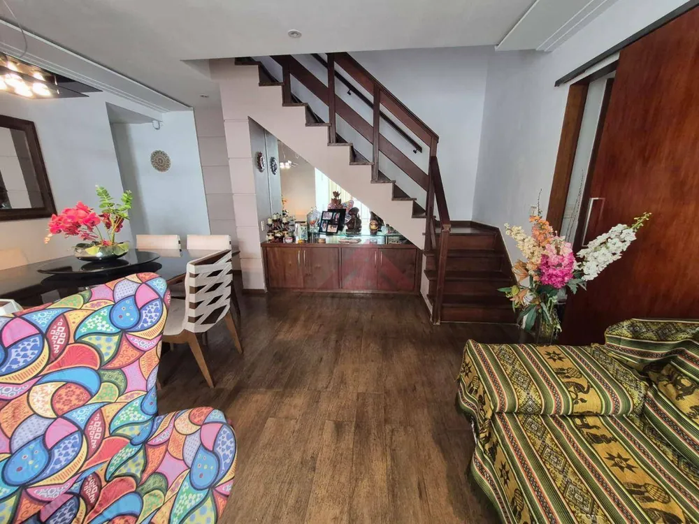 Cobertura, 3 quartos, 245 m² - Foto 5