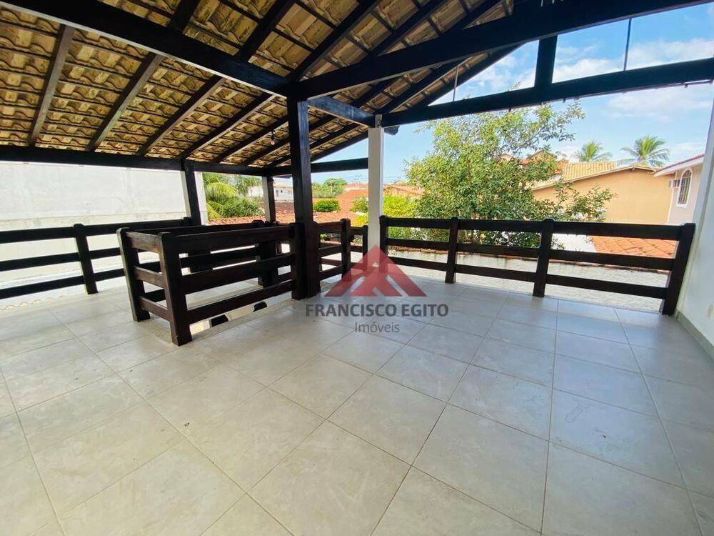 Casa à venda com 5 quartos, 273m² - Foto 4