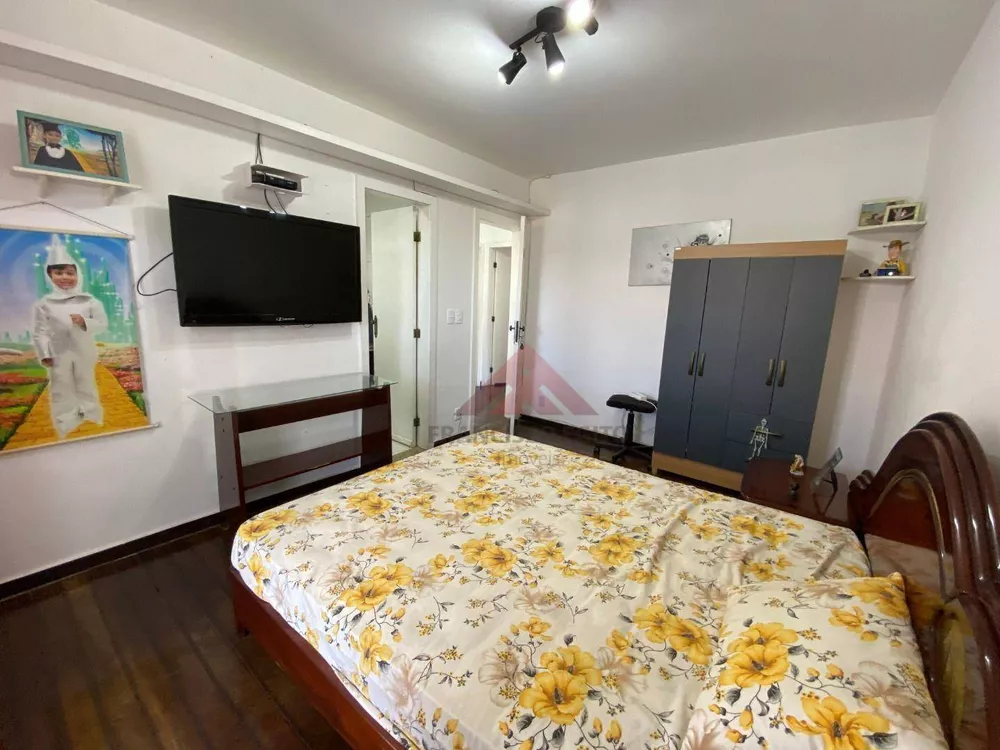 Casa, 4 quartos, 351 m² - Foto 3