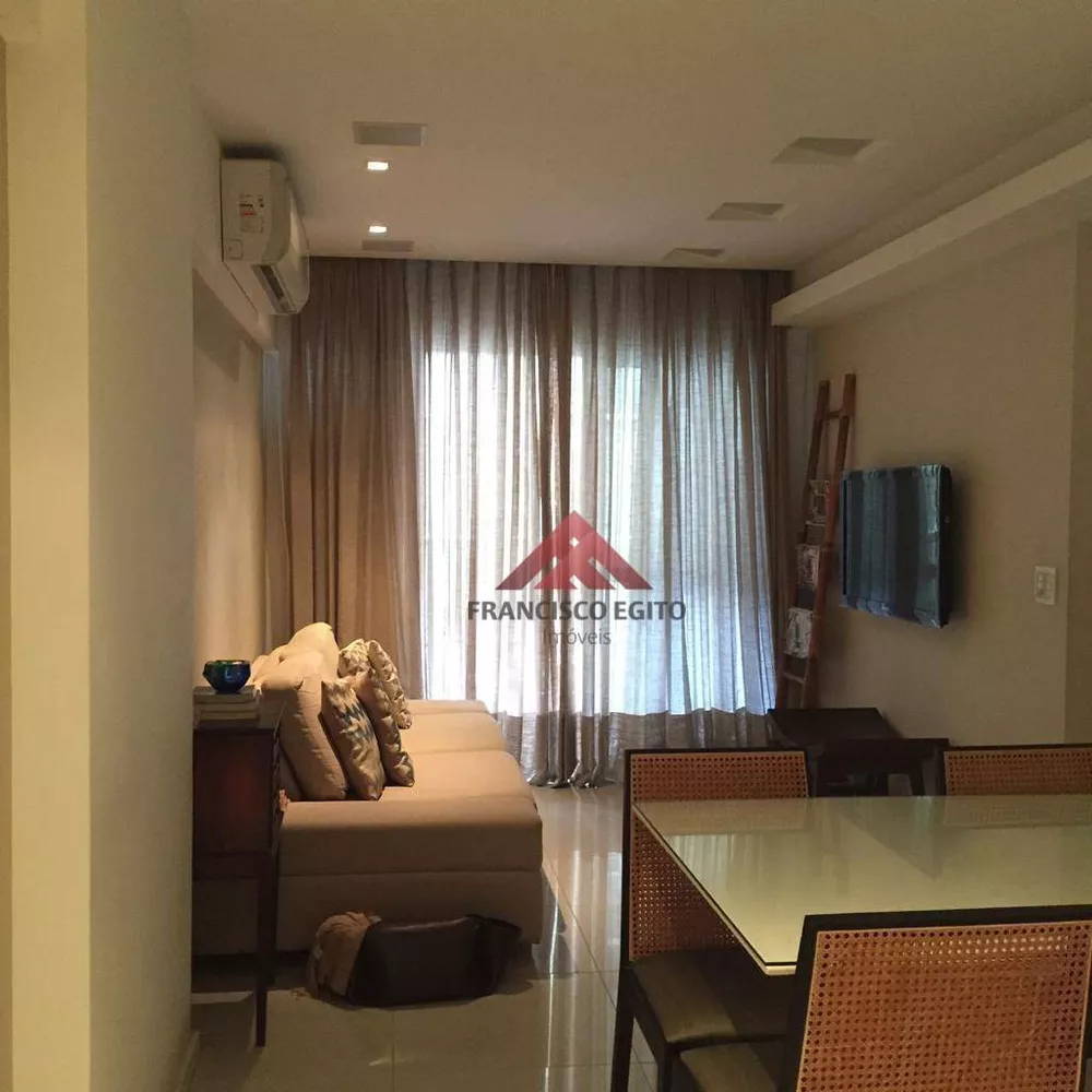 Apartamento à venda com 2 quartos, 70m² - Foto 3