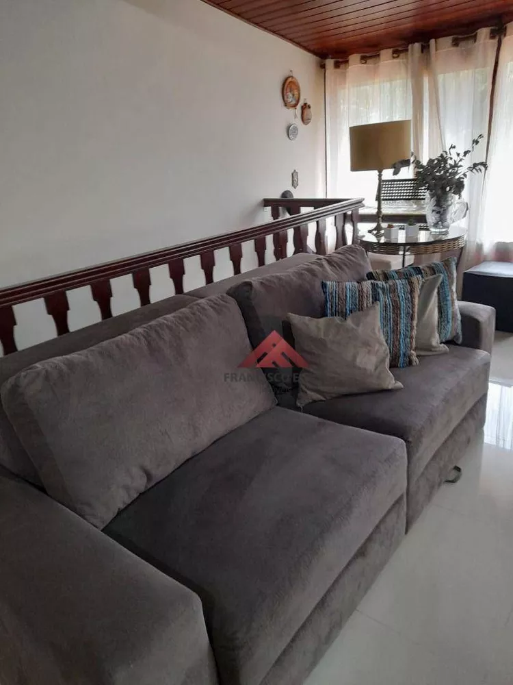 Casa, 6 quartos, 300 m² - Foto 19