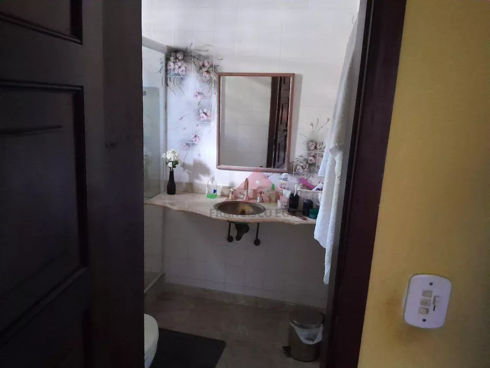 Casa, 5 quartos, 246 m² - Foto 24