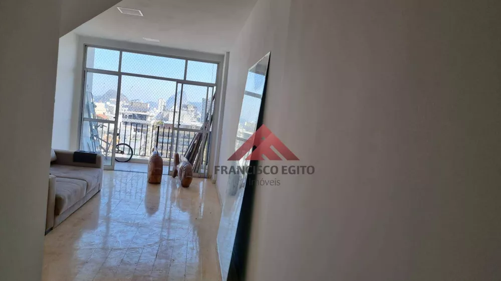 Cobertura à venda com 3 quartos, 216m² - Foto 4