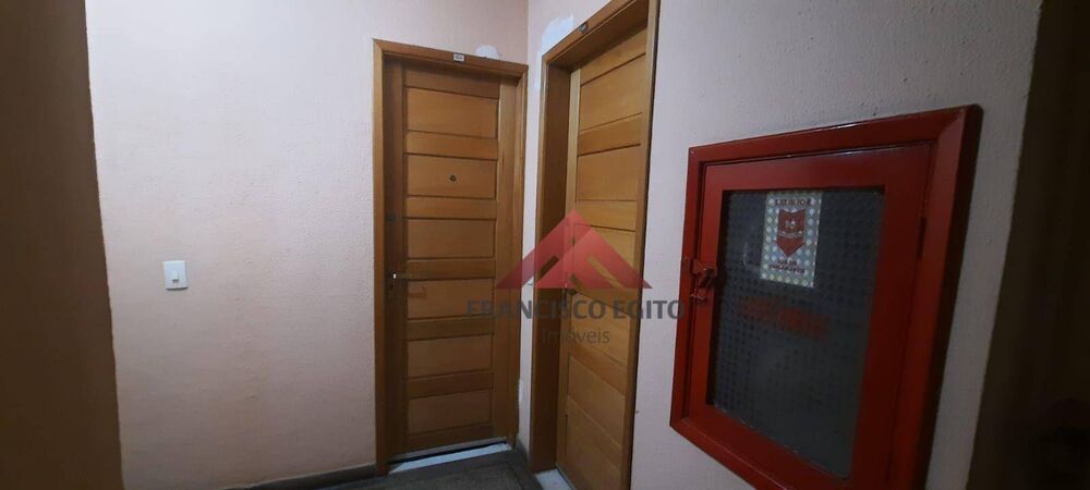 Apartamento à venda com 2 quartos, 60m² - Foto 2