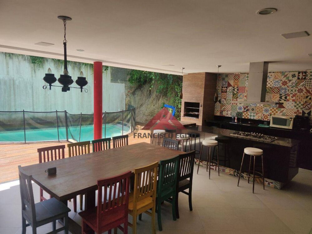 Casa, 4 quartos, 320 m² - Foto 26