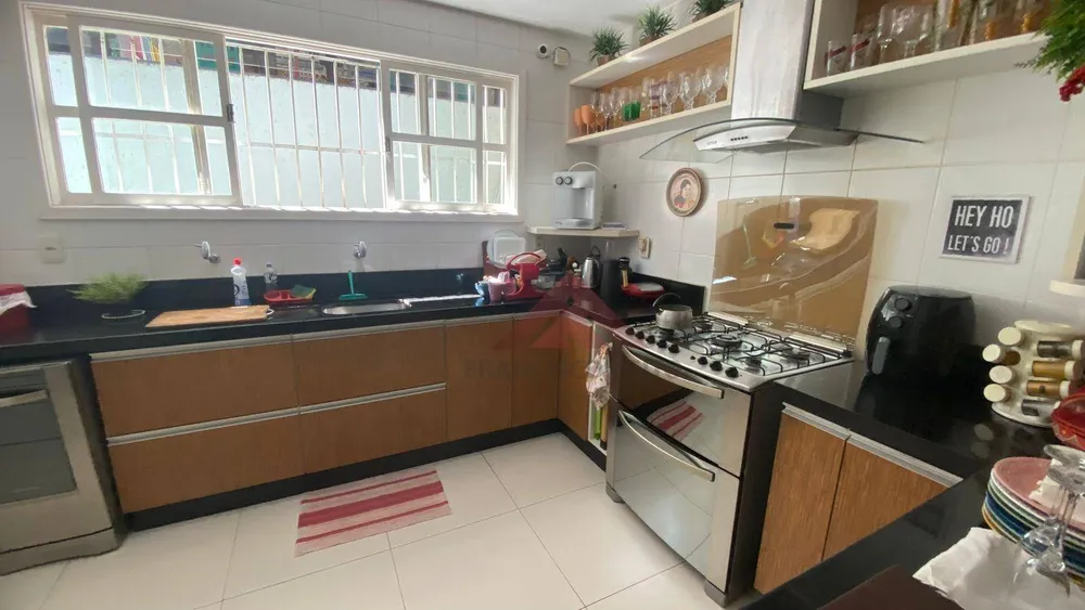 Casa, 4 quartos, 320 m² - Foto 31
