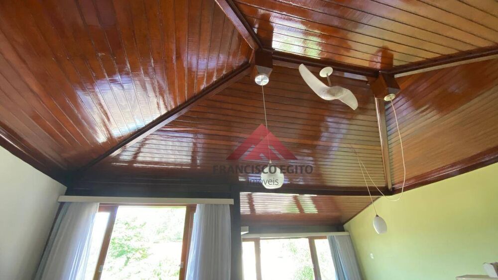 Casa de Condomínio à venda com 3 quartos, 260m² - Foto 2