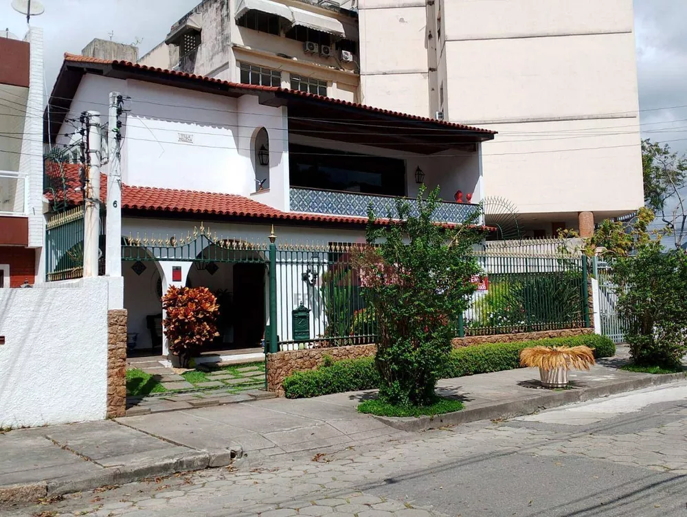 Casa, 3 quartos, 403 m² - Foto 1