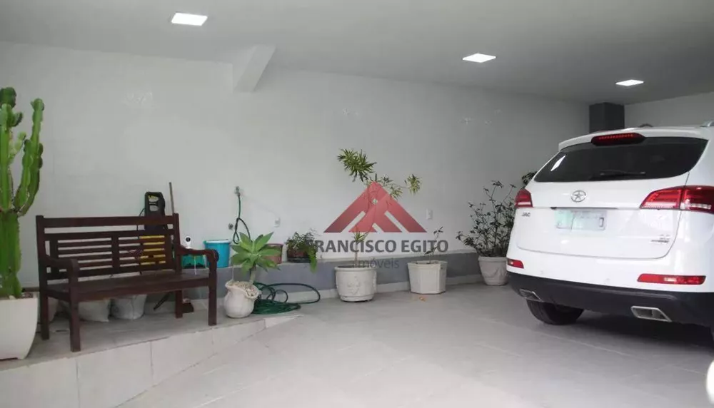 Casa, 4 quartos, 250 m² - Foto 19