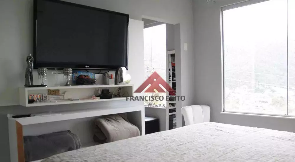 Casa, 4 quartos, 250 m² - Foto 2