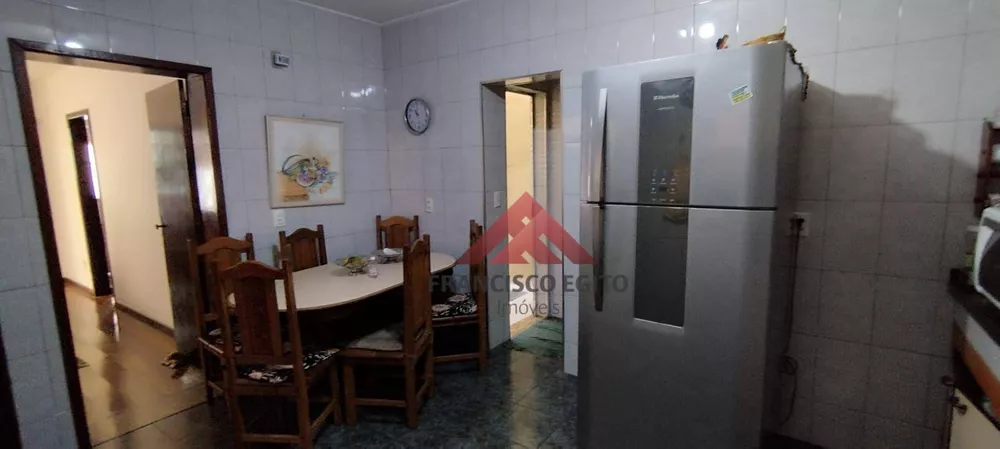 Casa, 5 quartos, 290 m² - Foto 24