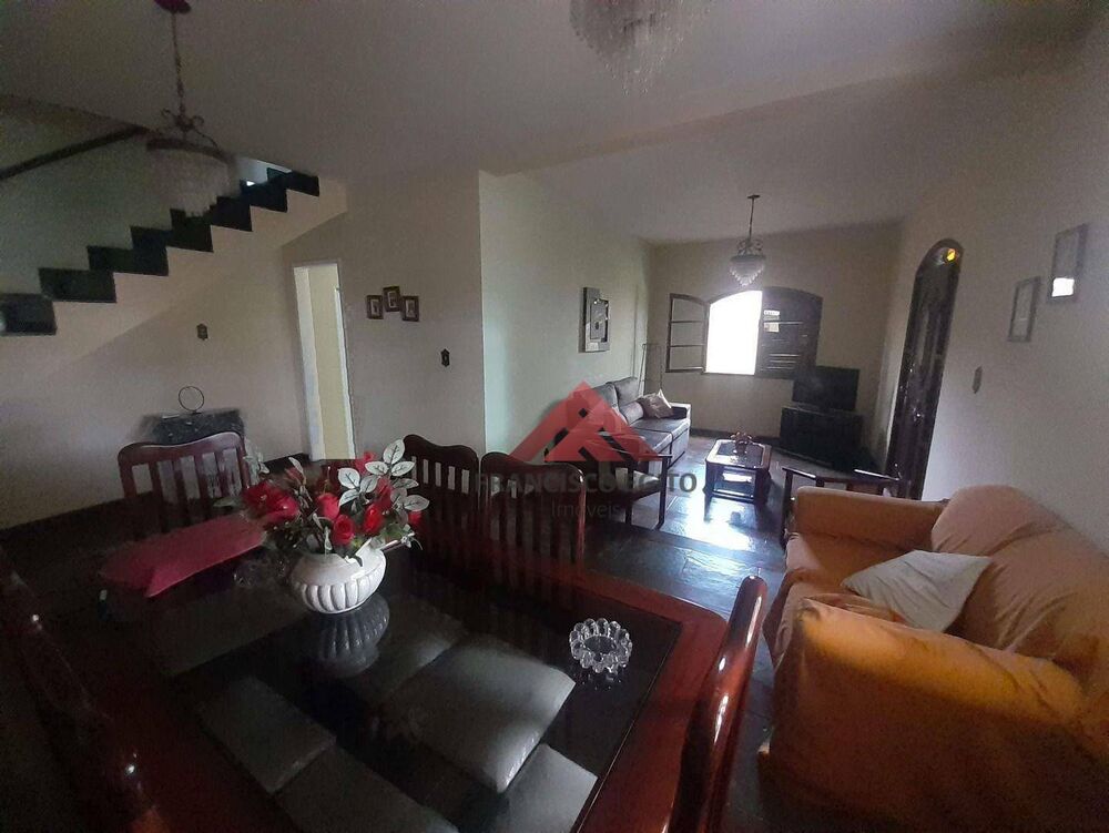 Casa, 4 quartos, 396 m² - Foto 1