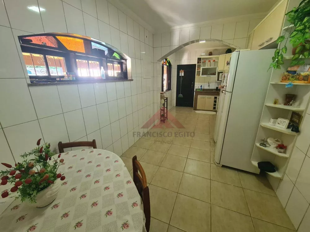 Casa, 3 quartos, 360 m² - Foto 14