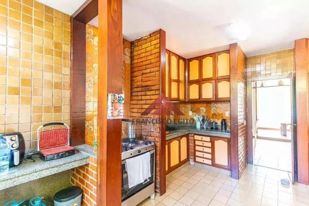 Casa, 3 quartos, 196 m² - Foto 8