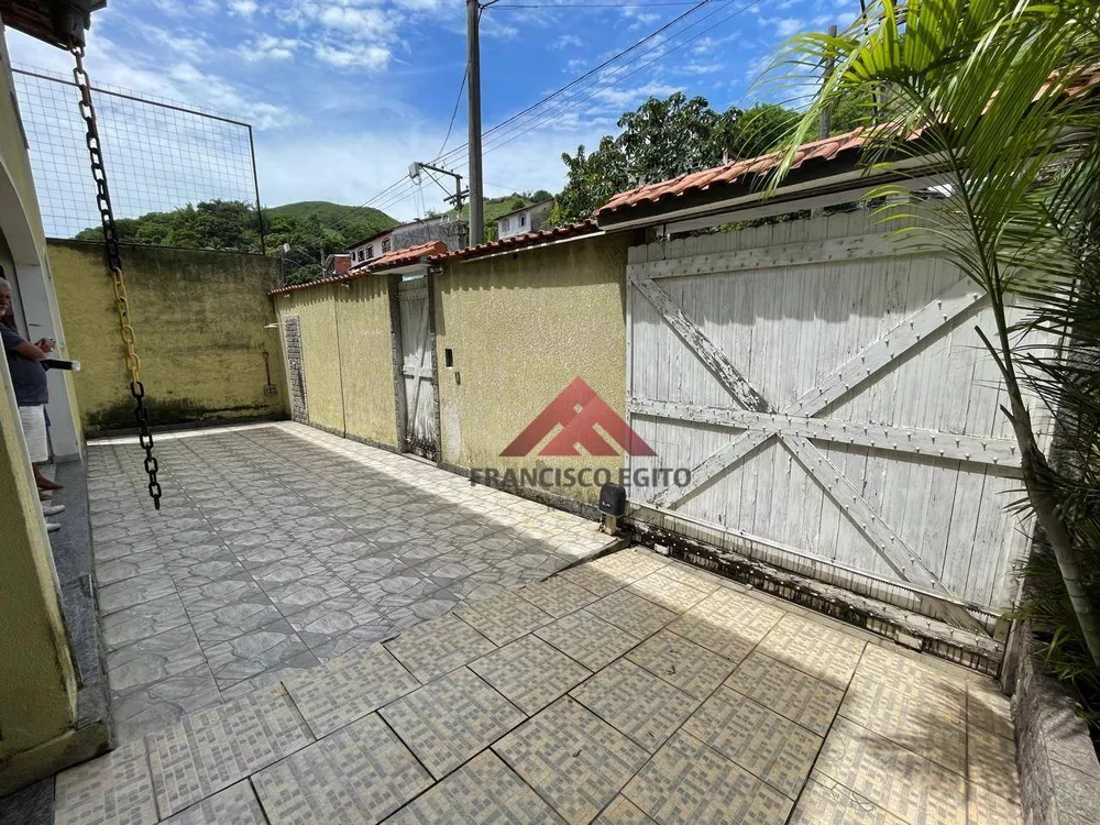 Casa à venda com 3 quartos, 255M2 - Foto 2