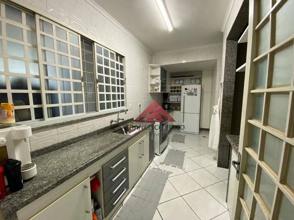 Casa, 3 quartos, 150 m² - Foto 4