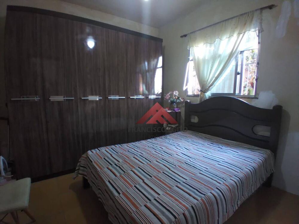 Casa à venda com 2 quartos, 63m² - Foto 2