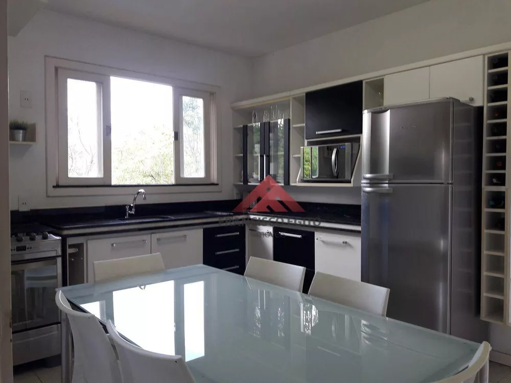 Casa, 4 quartos, 230 m² - Foto 11