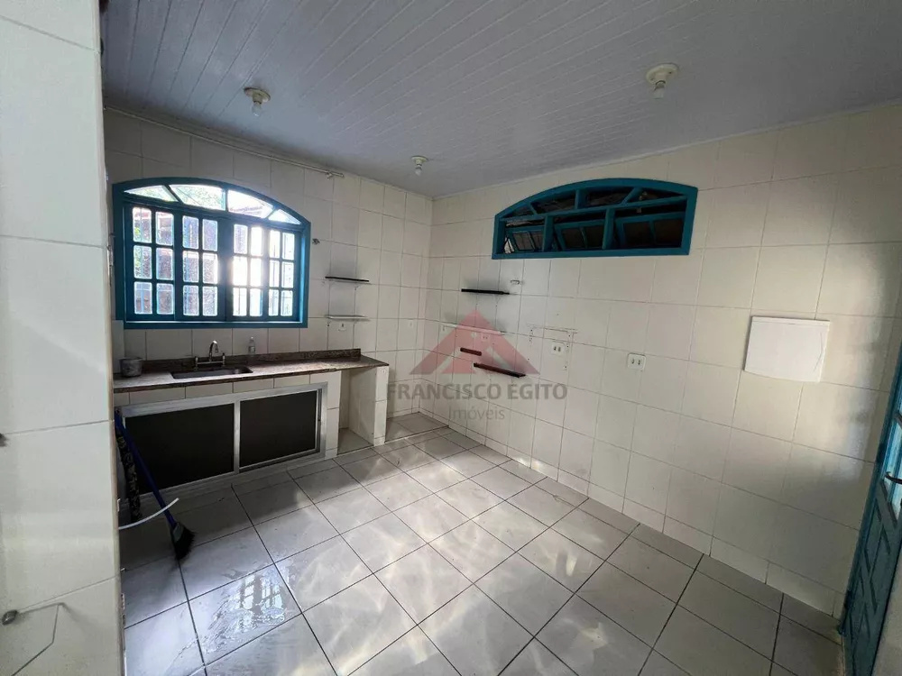 Casa, 3 quartos, 210 m² - Foto 35
