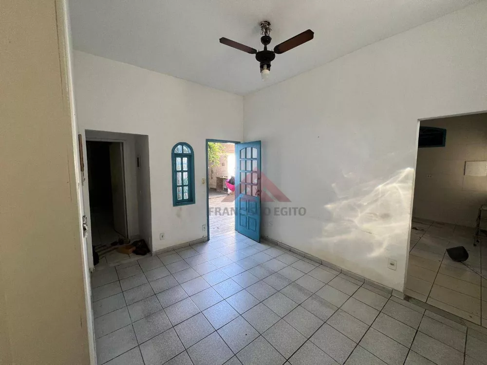 Casa, 3 quartos, 210 m² - Foto 12