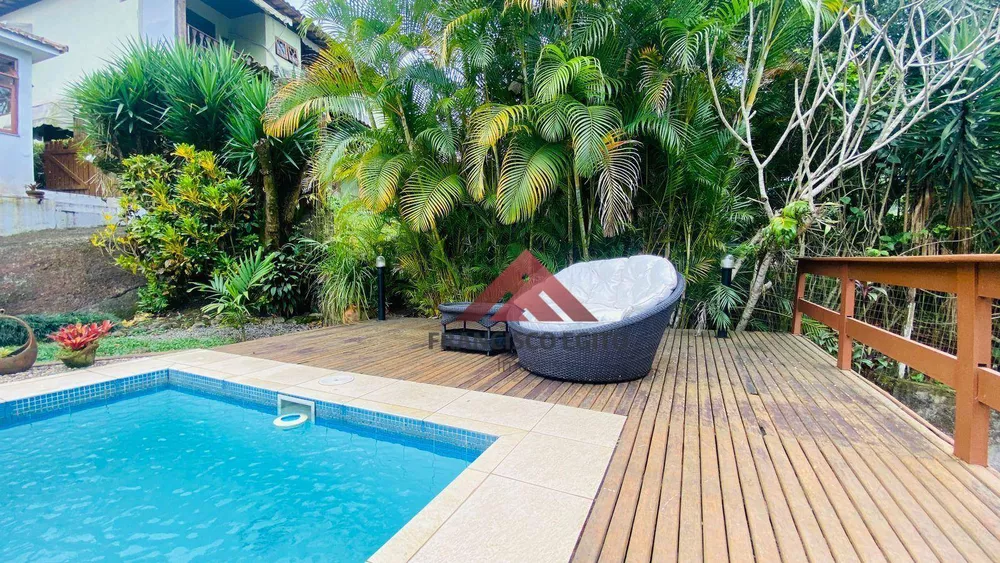 Casa, 3 quartos, 257 m² - Foto 14