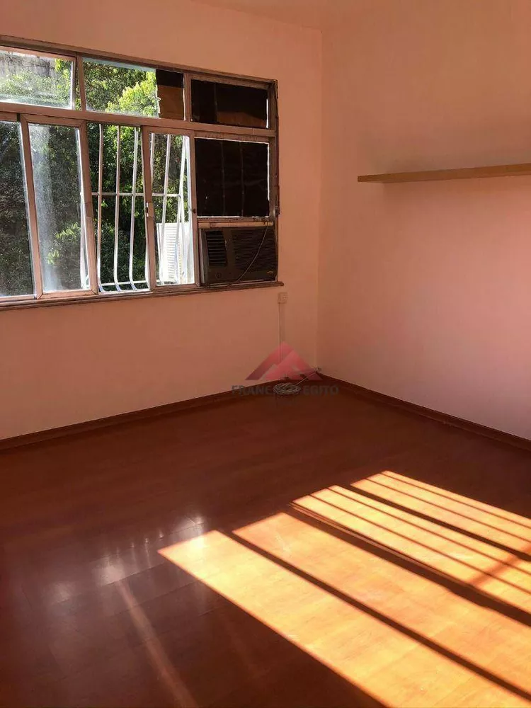 Apartamento, 3 quartos, 140 m² - Foto 2