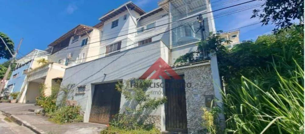 Casa, 4 quartos, 189 m² - Foto 1